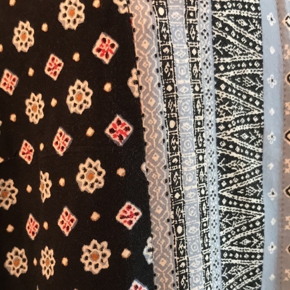 J. Jill 100% Rayon Button Down Floral Top Size S - Picture 7 of 13